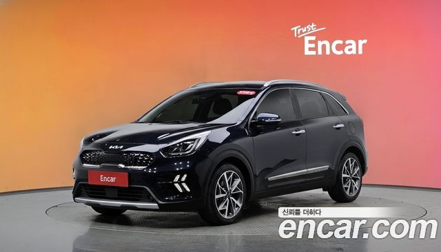 Kia Niro 1.6 HEV Signature — пробег 78 692 км — фото 1 из 5