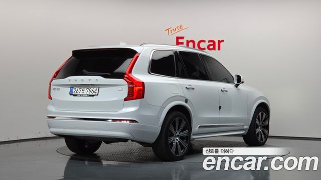 Volvo XC90 T8 Ultimate Bright Hybrid — пробег 122 909 км — фото 2 из 5