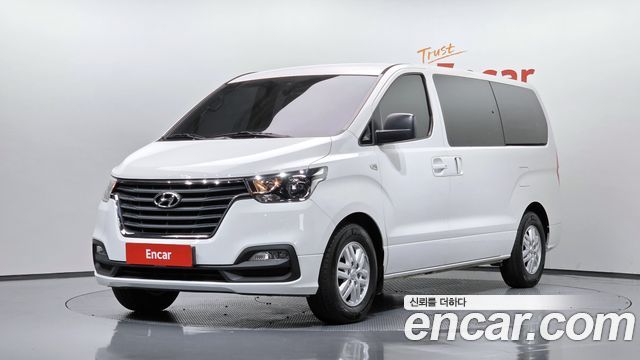 Hyundai Starex Van 5-Seater Modern — пробег 123 731 км — фото 1 из 5
