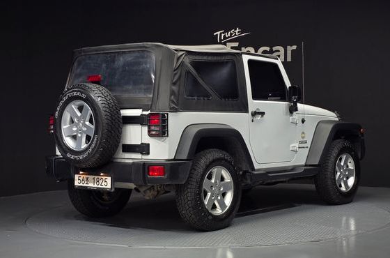 Jeep Wrangler 3.6 Sport 2Door — пробег 173 515 км — фото 2 из 5