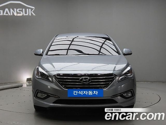 Hyundai Sonata 2.0 Smart — пробег 241 500 км — фото 3 из 5