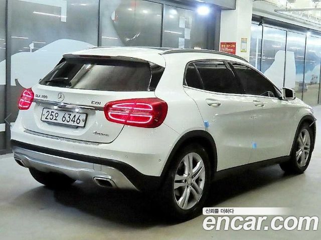 Mercedes-Benz GLA-Class GLA200 CDI — пробег 98 316 км — фото 4 из 5
