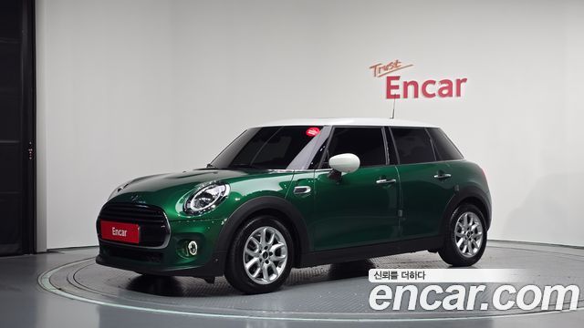 Mini Cooper 5Door HIGH 3rd — пробег 37 755 км — фото 1 из 5