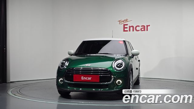 Mini Cooper 5Door HIGH 3rd — пробег 37 755 км — фото 3 из 5