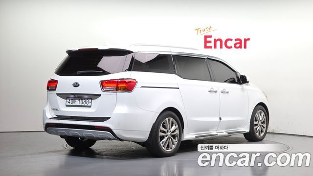 Kia Carnival из Кореи Encar