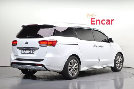 Kia Carnival 9-seater Prestige — пробег 252 129 км — фото 2 из 5