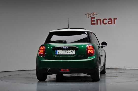 Mini Cooper HIGH Third Generation — пробег 33 132 км — фото 4 из 5