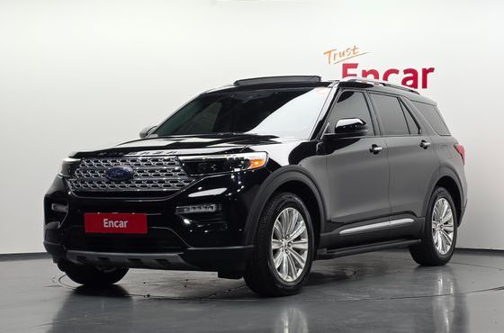 Ford Explorer 2.3 LimIted 4WD — пробег 65 140 км — фото 1 из 5