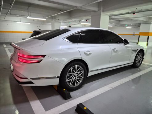 Genesis G80 Gasoline 2.5 Turbo 2WD — пробег 854 км — фото 4 из 5