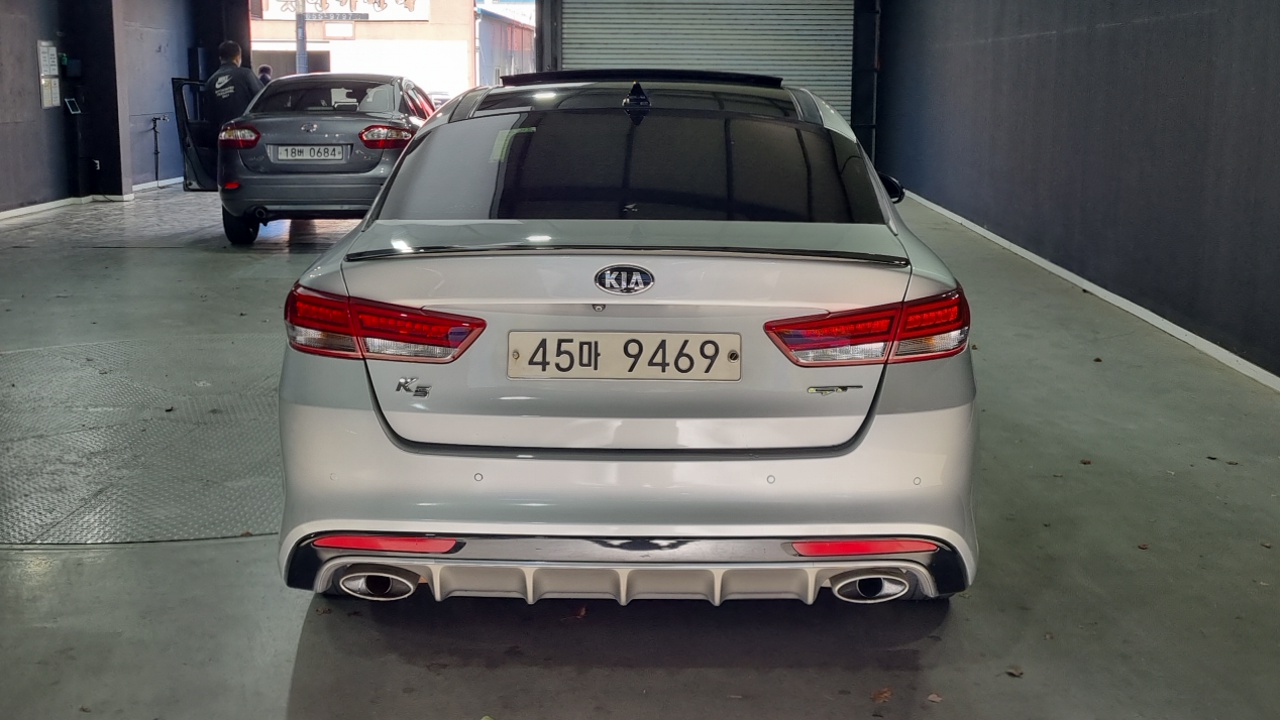 Kia K5 2.0 Turbo SX GT — пробег 164 000 км — фото 4 из 5
