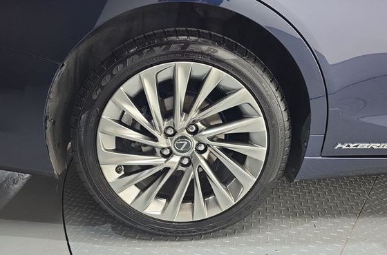 Lexus ES Executive — пробег 85 592 км — фото 5 из 5