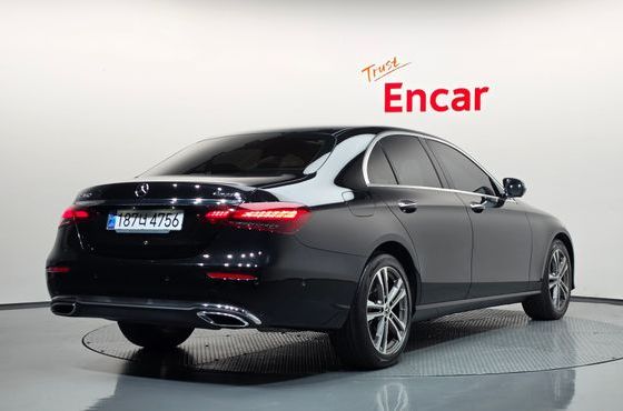 Mercedes-Benz E-Class E350 4MATIC Avantgarde — пробег 58 256 км — фото 2 из 5