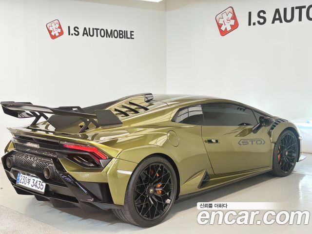 Lamborghini Huracan LP640-2 STO — пробег 11 000 км — фото 4 из 5