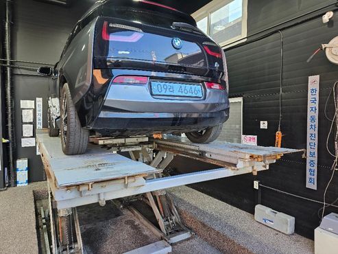 BMW i3 SOL+ — пробег 90 548 км — фото 2 из 2