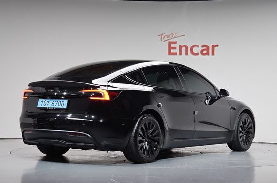 Tesla Model 3 RWD — пробег 22 710 км — фото 2 из 5