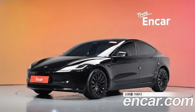 Tesla Model 3 RWD — пробег 22 710 км — фото 1 из 5