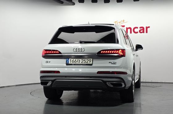 Audi Q7 45 TDI Quattro Premium — пробег 50 596 км — фото 4 из 5