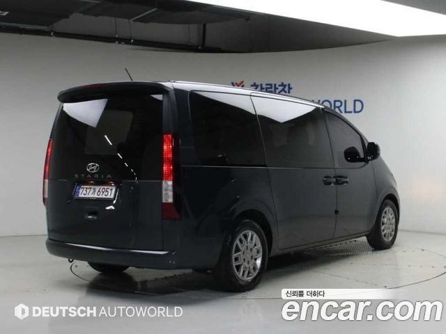 Hyundai Staria Tourer 11-Seater Modern — пробег 111 509 км — фото 2 из 5