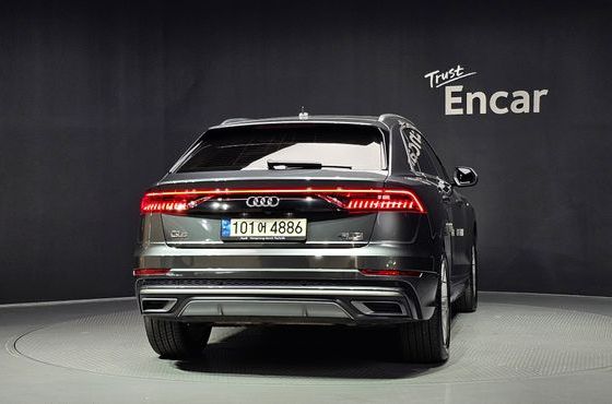 Audi Q8 45 TDI Quattro Premium — пробег 83 461 км — фото 4 из 5