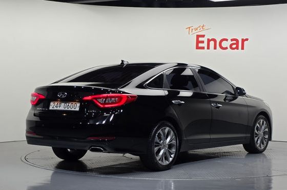 Hyundai Sonata 2.0 Smart Special — пробег 56 471 км — фото 2 из 5