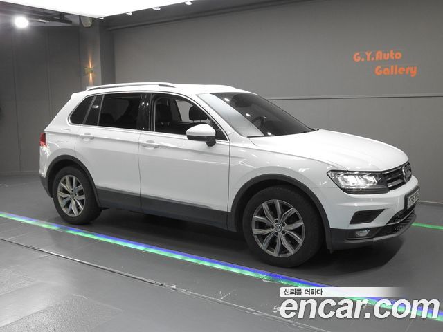 Volkswagen Tiguan 2.0 TDI Premium — пробег 101 615 км — фото 1 из 5