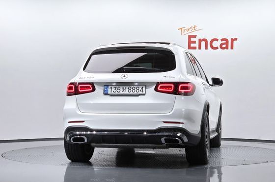 Mercedes-Benz GLC-Class GLC300 4MATIC — пробег 35 813 км — фото 4 из 5