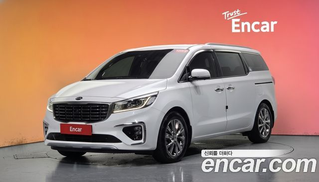 Kia Carnival Gasoline 9-Seater Noblesse Special — пробег 93 113 км — фото 1 из 5