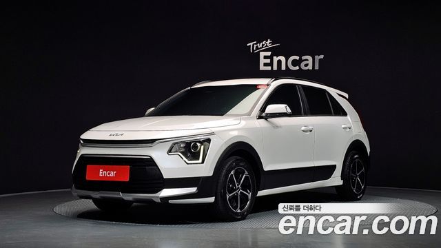Kia Niro Trendy — пробег 11 074 км — фото 1 из 5