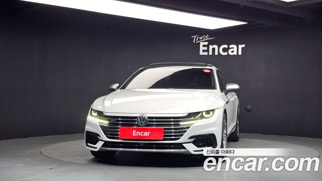 Volkswagen Arteon 2.0 TDI Prestige — пробег 196 018 км — фото 3 из 5