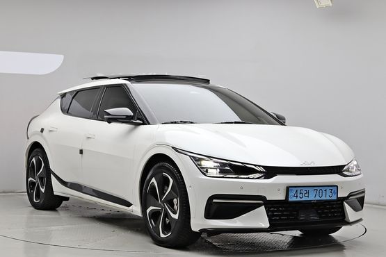 Kia EV6 Long Range 4WD GT Line — пробег 56 758 км — фото 3 из 5