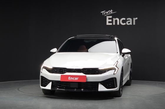 Kia K5 Signature — пробег 6 448 км — фото 3 из 5
