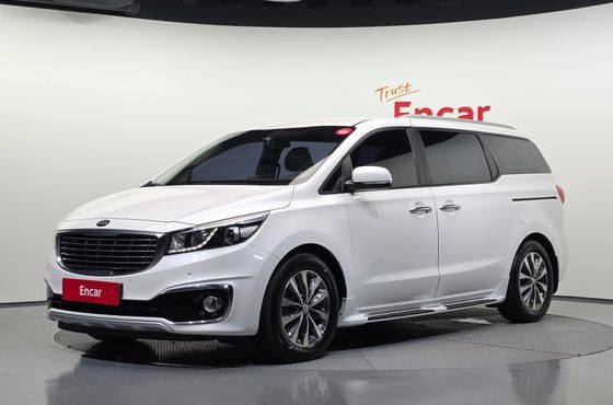 Kia Carnival 9-seater Luxury — пробег 128 327 км — фото 1 из 5