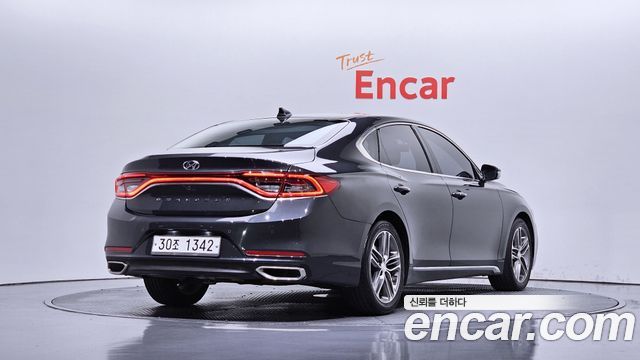 Hyundai Grandeur 2.2 Diesel Premium — пробег 202 909 км — фото 2 из 5