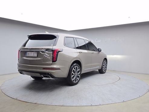 Cadillac XT6 3.6 Sport — пробег 9 592 км — фото 2 из 5
