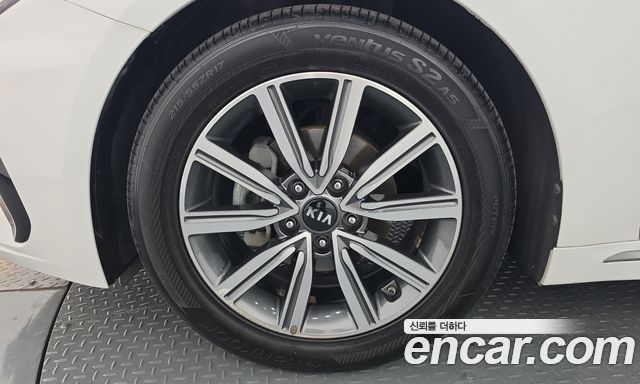Kia K5 из Кореи Encar