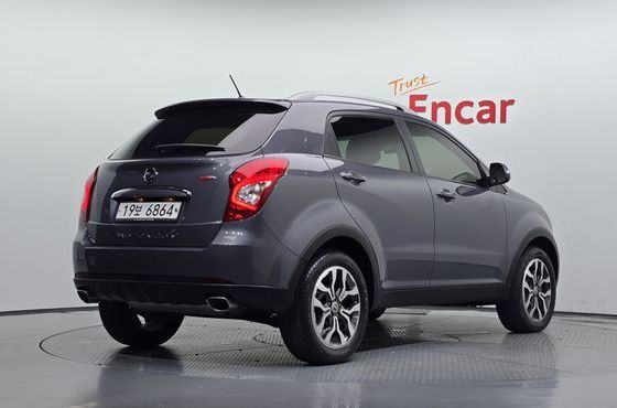 Ssangyong KORANDO 2.2 RX 2WD DLX — пробег 24 081 км — фото 2 из 5