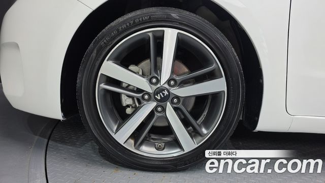 Kia K3 из Кореи Encar