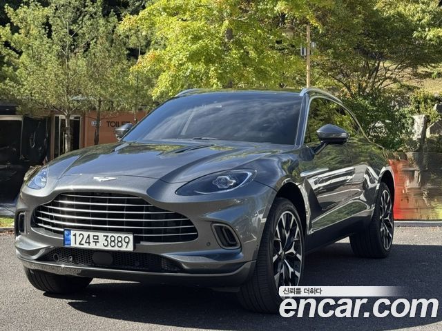 Astonmartin DBX 4.0 V8 — пробег 42 000 км — фото 1 из 5