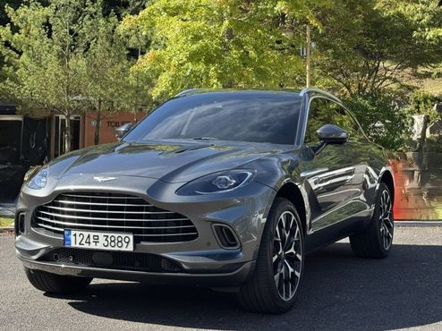 Astonmartin DBX 4.0 V8 — пробег 42 000 км — фото 1 из 5