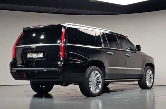Cadillac Escalade 6.2 ESV 4th — пробег 73 990 км — фото 2 из 5