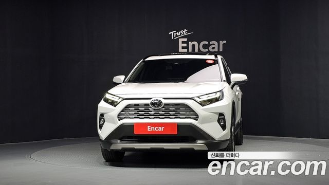 Toyota RAV4 2,5 4WD Hybrid LTD — пробег 22 394 км — фото 3 из 5