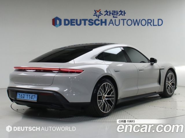 Porsche Taycan из Кореи Encar