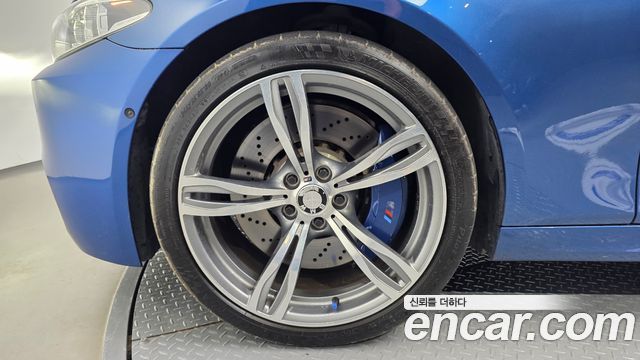 BMW M5 M5 Sedan — пробег 82 216 км — фото 5 из 5