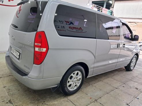 Hyundai Starex 5-Seater VAN CVX Luxury — пробег 89 966 км — фото 4 из 5
