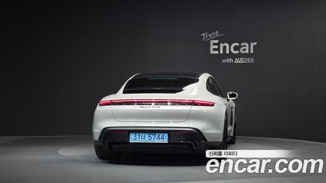 Porsche Taycan из Кореи Encar