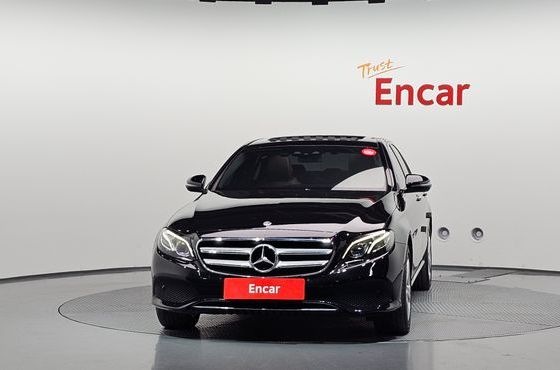 Mercedes-Benz E-Class E220d Avantgarde — пробег 159 550 км — фото 3 из 5