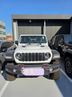 Jeep Wrangler 2.0 Rubicon Power Top 4Door — пробег 20 км — фото 3 из 5