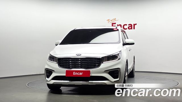 Kia Carnival 9-Seater Noblesse Special — пробег 110 700 км — фото 3 из 5