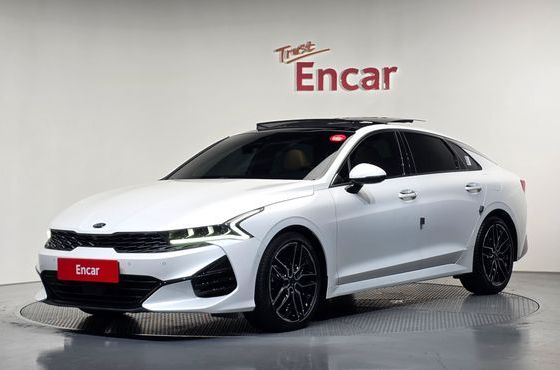 Kia K5 1.6 Turbo Signature — пробег 17 800 км — фото 1 из 5
