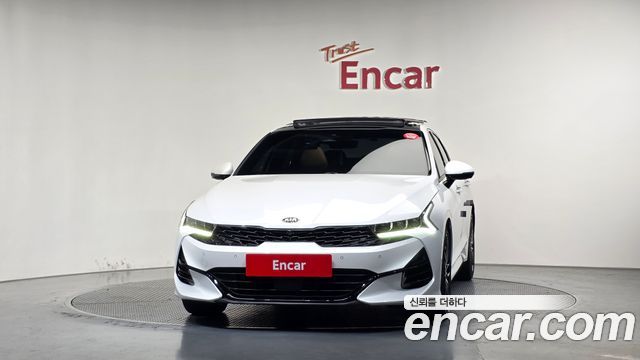 Kia K5 1.6 Turbo Signature — пробег 17 800 км — фото 3 из 5